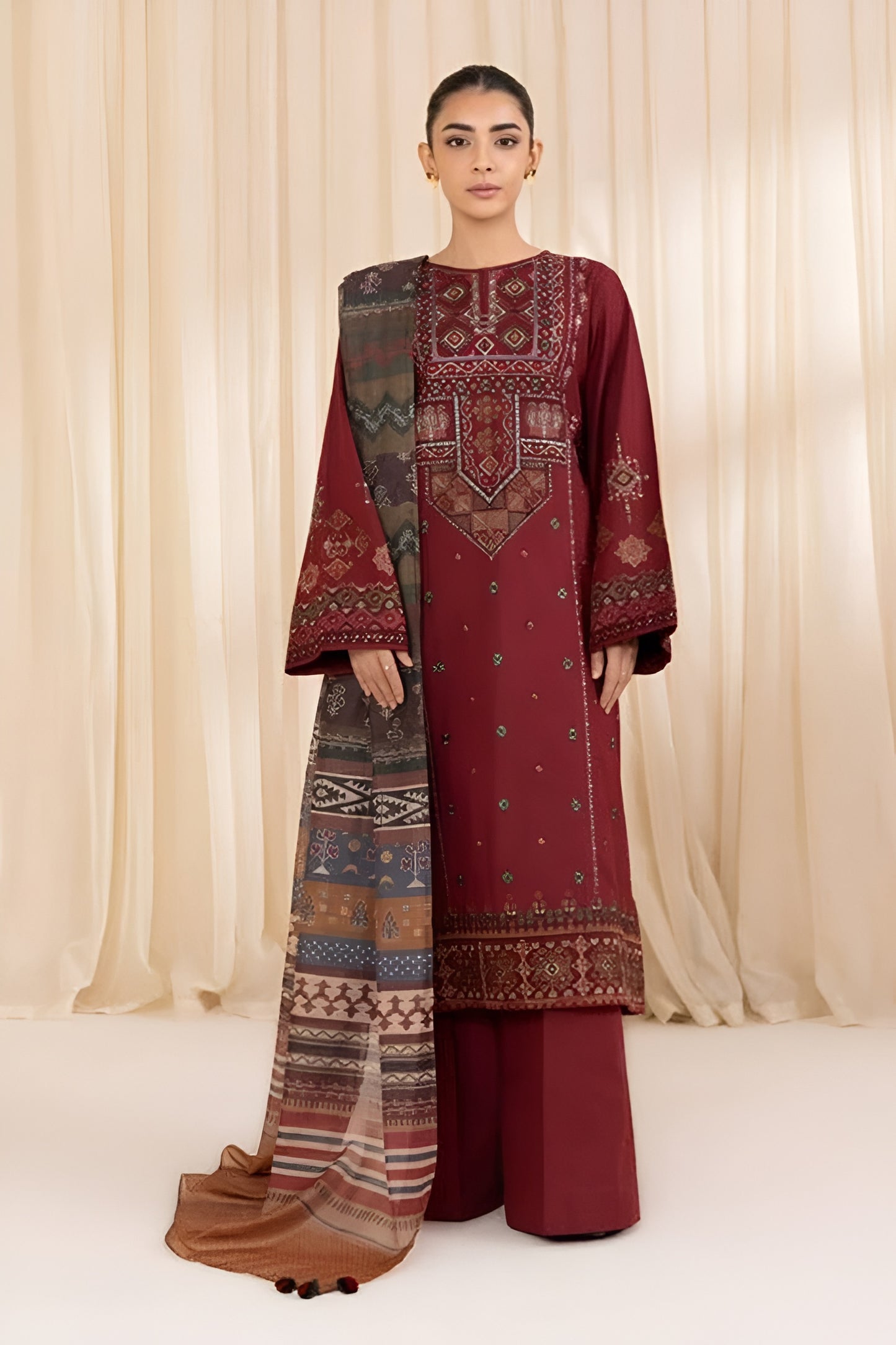 sapphire Embroidered lawn Three Piece - SI-F-37