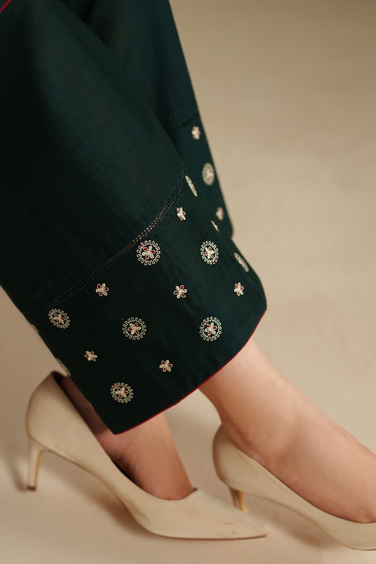 Jazmin Unstitched Summer Embroidered  3PC – SI-F-104