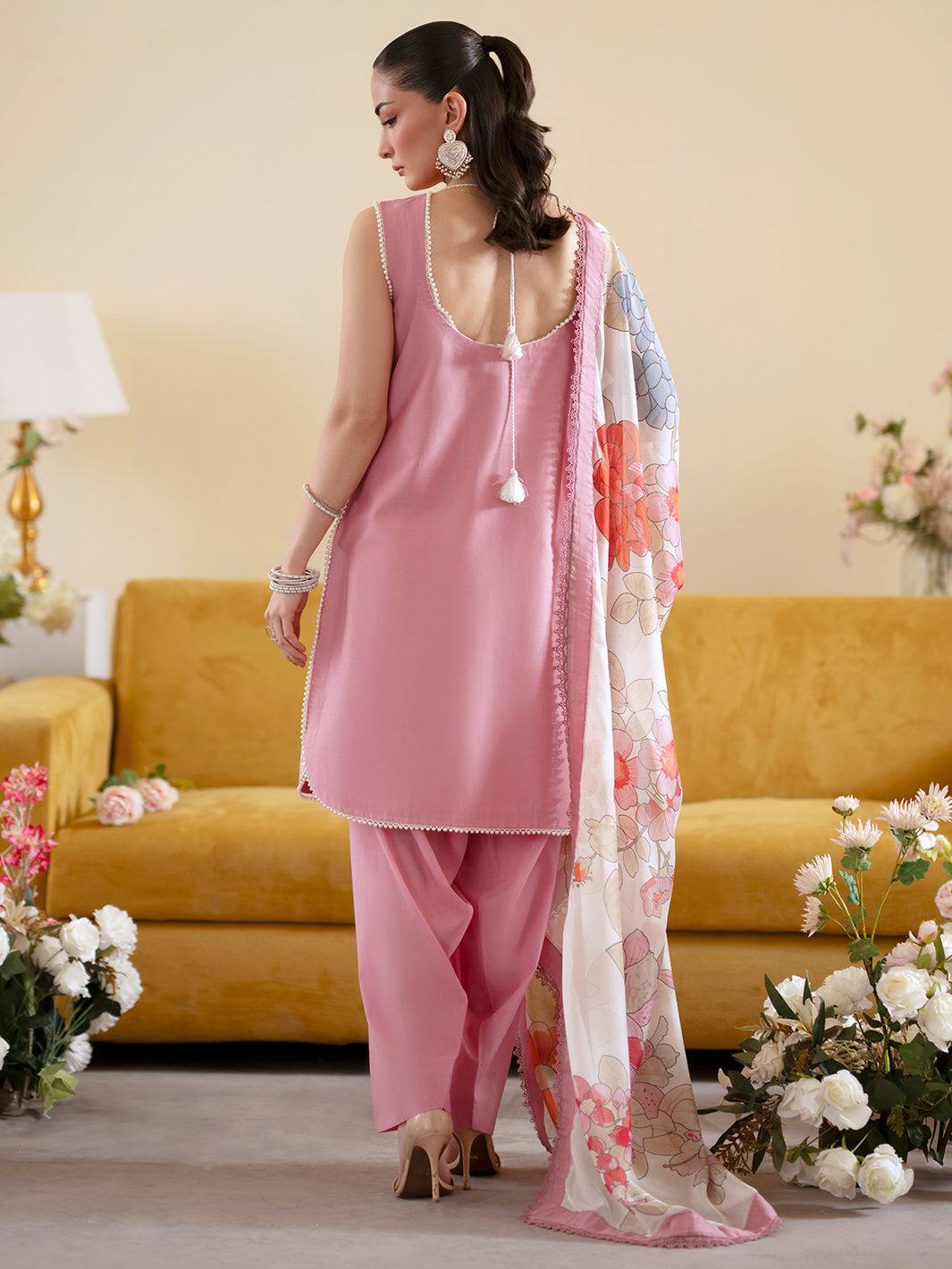 Mahnur Ember Embroidered Luxury Lawn 3-Piece – SI-F-112