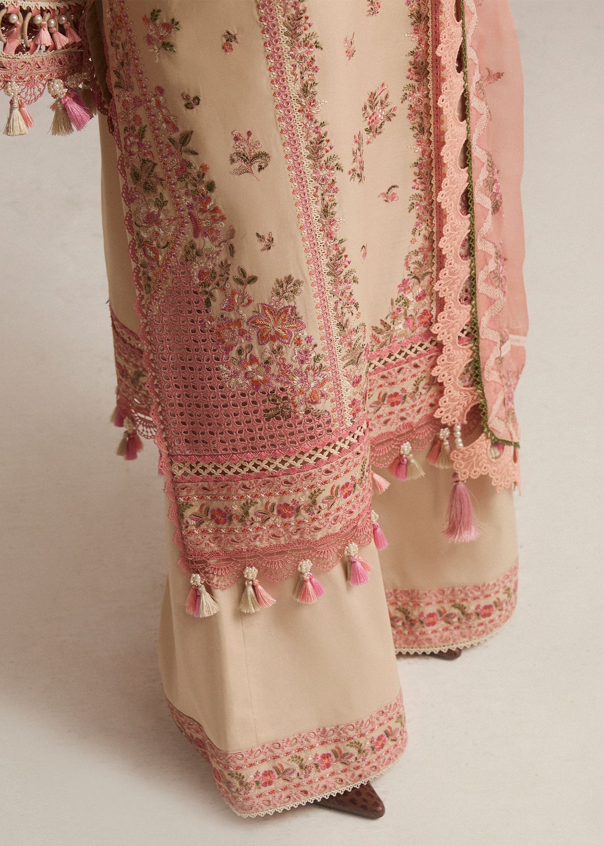Hussain Rehar 3PC Embroidered Lawn Suit with Printed Chiffon Dupatta - SI-F-29