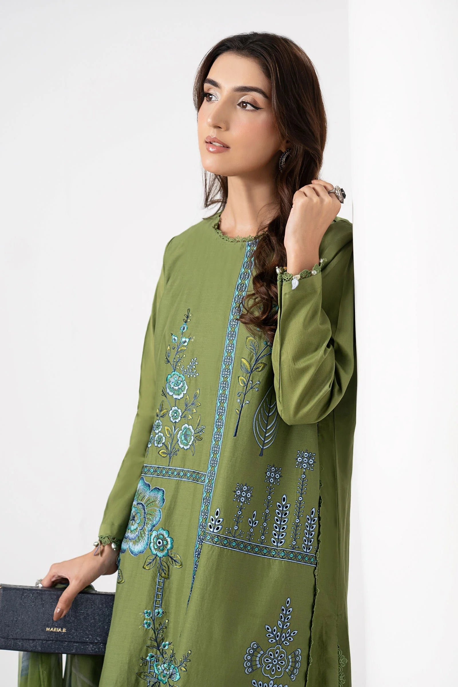 3-Piece Embroidered Lawn Dress in mint green color with printed Chiffon Dupatta - SI-F-40