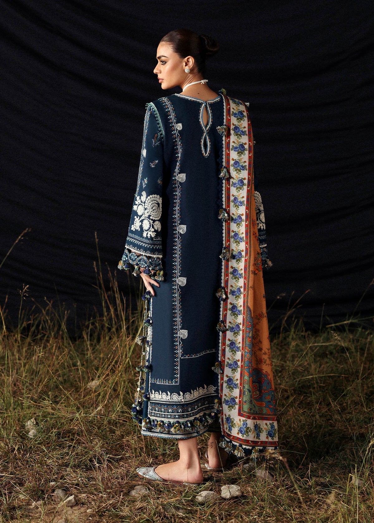 Chashm-e-Bahr Unstitched Embroidered 3-Piece by Hussain Rehar – SI-F-82