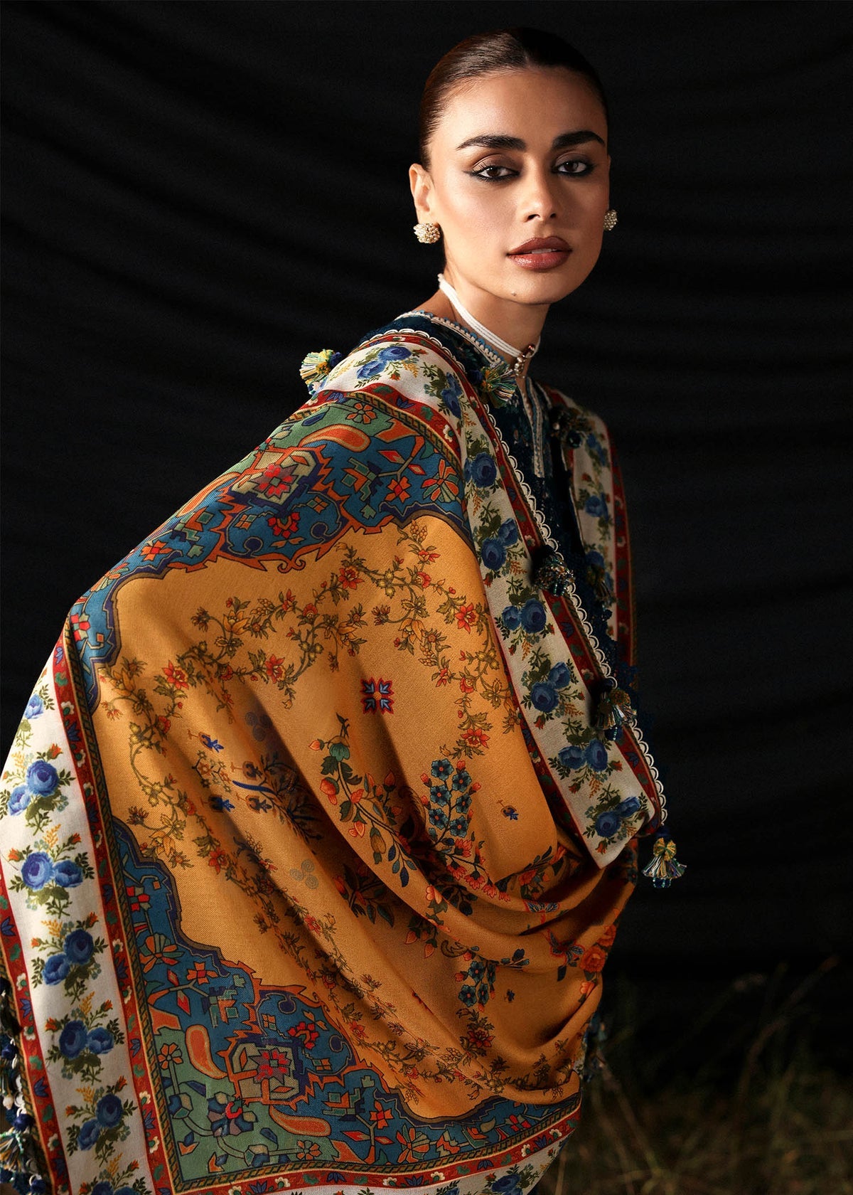 Chashm-e-Bahr Unstitched Embroidered 3-Piece by Hussain Rehar – SI-F-82